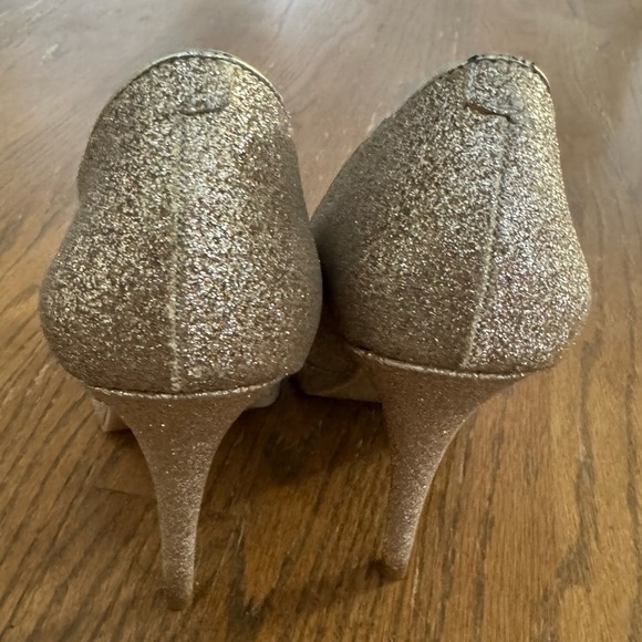 Steve Madden Platform P-Karo Gold Glitter Peep Toe Heels Women’s size 7.5 - Picture 2 of 12